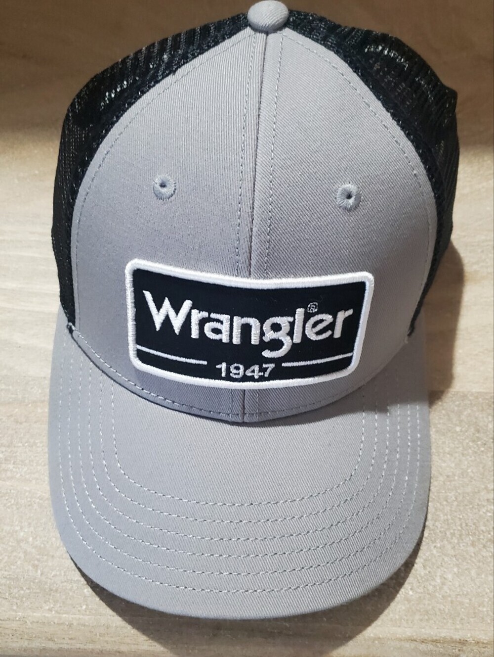 WRANGLER BASEBALL HAT. NEW. GREY BLACK. ADJUSTABLE STRAP